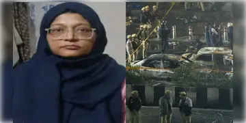 Read more about - Delhi 10/11 Blast | তুখোড় বিরিয়ানি রাঁধেন, চালান বন্দুক-ও! দিল্লি বিস্ফোরণের নেপথ্যে মহিলা চিকিৎসক শাহিন!