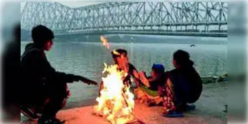 Read more about - Weather Update | বঙ্গে তাপমাত্রার পারদ নিম্নগামী, একনজরে মহানগরের আজকের আবহাওয়া আপডেট