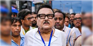 Read more about - Madan Mitra | 'যা তথ্য চেয়েছে, সব দিয়েছি'- টানা ৮ ঘণ্টা জিজ্ঞাসাবাদের পর ইডি দপ্তর থেকে বেরলেন মদন মিত্র