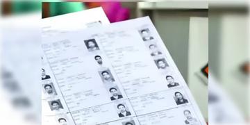 Read more about - ECI | 'বাদ যাবে না কোনও যোগ্য ভোটারের নাম', দেশজুড়ে সক্রিয় প্রচার ও বিশেষ শিবিরের আয়োজন শুরু করল নির্বাচন কমিশন!
