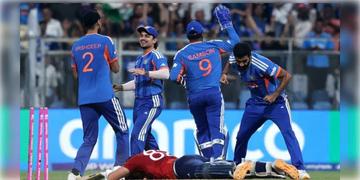 Read more about - T20 World Cup | রানের পাহাড়ে ফাইনালে ভারত, ব্রিটিশদের হারিয়ে বিশ্বকাপের কাছাকাছি অক্ষর-সূর্যরা