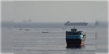 Read more about - Strait of Hormuz | চুক্তি শেষের পথে, হরমুজ প্রণালীতে নতুন নৌপথ চালু নিয়ে সফল আলোচনা তেহরান-ওমানের!
