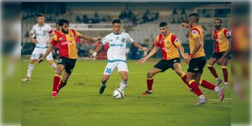 Read more about - East Bengal vs Jamshedpur FC | ঘরের মাঠে এগিয়ে থেকেও হার লাল হলুদের, ২:১ গোলে জিতে গেলো জামশেদপুর