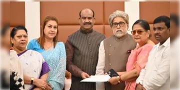 Read more about - NCPI | ডেডলাইন মিস, কেন সাংসদ পদ বাতিল হবে না? জবাব দিতে আরও সময় চাইলেন সুদীপ-কাকলিরা