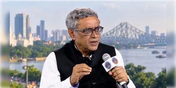 Read more about - Swapan Dasgupta | "বই বিক্রি করতে দেবে না? তারা কারা?", বামেদের বুক স্টলে হামলার ঘটনায় প্রতিক্রিয়া স্বপন দাশগুপ্তের