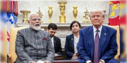 Read more about - PM Modi | বুধের সন্ধ্যায় ট্রাম্পের সঙ্গে ফোনালাপ মোদির, বাণিজ্য থেকে প্রতিরক্ষা- আলোচনা হলো কী কী নিয়ে?