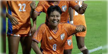 Read more about - SAAF Women Championship | ৭ বছর পর SAFF-এ সেরা ভারত, বাংলাদেশকে হারিয়ে ফুটবলে চ্যাম্পিয়ন ব্লু টাইগ্রেসরা
