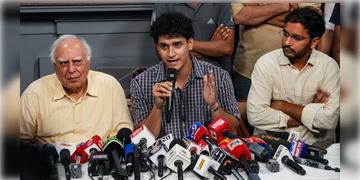 Read more about - CJP | আন্দোলনকারীদের বিরুদ্ধে FIR প্রত্যাহার হচ্ছে না, ফের আন্দোলনের হুঁশিয়ারি CJP-র