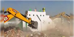 Read more about - Uttar Pradesh | বেআইনি নির্মাণ! উত্তরপ্রদেশে ইদগাহ, ইমামবাড়া গুঁড়িয়ে দিল যোগী প্রশাসনের বুলডোজার