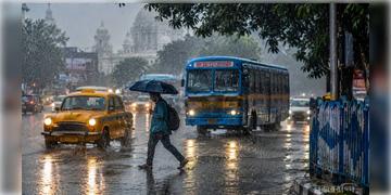Read more about - Weather Update | সাগরে ঘনাচ্ছে নিম্নচাপ, ভারী বৃষ্টির সম্ভাবনা কলকাতা সহ দক্ষিণবঙ্গের একাধিক জেলায়