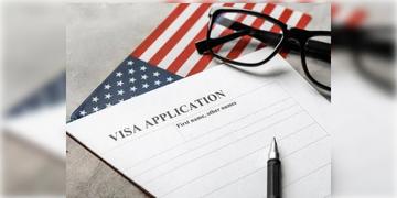 Read more about - US Visa | মার্কিন ভিসায় বাড়ছে কড়া নজরদারি, ১ অক্টোবর থেকে আরও ৩ শ্রেণিতে সোশ্যাল মিডিয়া যাচাই!