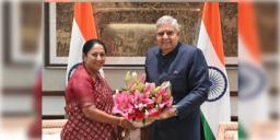 Read more about - Rekha Gupta | SIR গেরোয় এবার দিল্লির মুখ্যমন্ত্রী রেখা গুপ্ত! নোটিস পেলেন প্রাক্তন উপরাষ্ট্রপতি ধনকড়ও