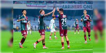 Read more about - Mohun Bagan vs Odisha FC | আইসিএলের মাঠ সবুজ মেরুন, ৪ গোলে ওড়িশাকে উড়িয়ে দিলো জেমি ম্যাকলারেন
