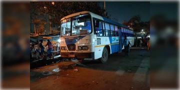 Read more about - Kolkata Bus Service | কলকাতায় রাতেও চলবে সরকারি বাস, 'নাইট বাস সার্ভিস' ফিরিয়ে আনতে চলেছে রাজ্য সরকার!