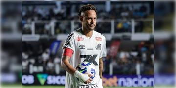 Read more about - Neymar Jr | “তোমরা প্রতিযোগিতা থেকে ছিটকে গিয়েছ, চুপ করো।”- ম্যাচ জিতে হুঙ্কার? ফের চর্চায় নেইমার!