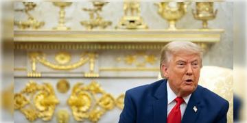Read more about - Donald Trump | শান্তি চুক্তি অতীত, হরমুজে হামলা চালালেই ইরানের সেতু-বিদ্যুৎ কেন্দ্রগুলিকে বোমা মেরে ধ্বংস করা হবে- হুঁশিয়ারি ট্রাম্পের
