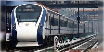 Read more about - Express Train | বাড়বে ট্রেনের গতি, তুলে নেওয়া হচ্ছে ৩০০-র বেশি ট্রেনের স্টপেজ!
