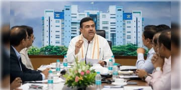 Read more about - Suvendu Adhikari | কাজে গাফিলতি বরদাস্ত করা হবে না! প্রয়োজনে সাসপেন্ড ও বদলি! কড়া হুঁশিয়ারি শুভেন্দুর