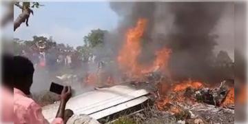 Read more about - Congo Plane Crash | কঙ্গোয় ভেঙে পড়ল সেনাবাহিনীর বিমান, মৃত দুই সেনা আধিকারিক-সহ ১৪!