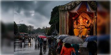 Read more about - Weather Update | গণেশ চতুর্থীতে বৃষ্টিযোগ রাজ্যে, উত্তরবঙ্গে ঝোড়ো হাওয়ার সতর্কতা!