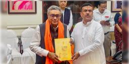 Read more about - Swapan Dasgupta | "কী ধরনের দুর্নীতি হয়েছে, সব বিষয় সামনে আসবে"- বিধানসভায় ‘শ্বেতপত্র’ প্রকাশের ঘোষণা অর্থমন্ত্রীর
