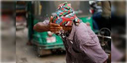 Read more about - Weather Update | রাজ্য জুড়ে বৃষ্টির পূর্বাভাস, দ্বিতীয় দফা ভোটের আগে কেমন থাকবে কলকাতার আবহাওয়া?