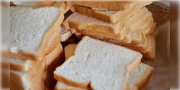 Read more about - Bread Price | মূল্যবৃদ্ধির আঁচ এবার পাউরুটির বাজারে, কত পাউন্ডে কত টাকা বাড়বে?
