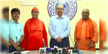 Read more about - SSC Committee | স্কুল সার্ভিস কমিশনের নয়া কমিটিতে জায়গা পেলেন তিন ‘স্বামীজি’! তালিকায় এক IIM অধ্যাপকও
