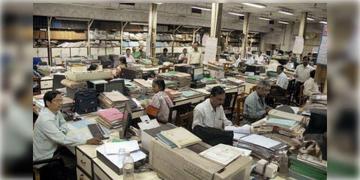 Read more about - WB Govt | রাজ্য সরকারের কর্মীদের প্রোমোশন নিয়ে বড় সিদ্ধান্ত, ইনক্রিমেন্ট নিয়ে দেওয়া হল শর্ত!