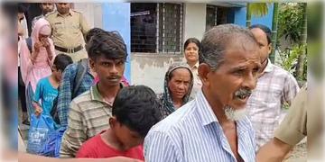 Read more about - Raidighi | রায়দিঘি থেকে আটক ১০ বাংলাদেশি অনুপ্রবেশকারী! হবে পুশব্যাকও!