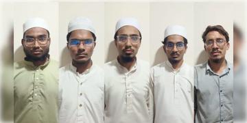Read more about - Gujarat | দেশজুড়ে টাইম বোমা হামলার ছক! গুজরাটে পুলিশের জালে ৫ জইশ জঙ্গি