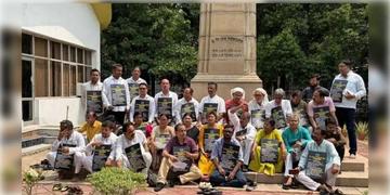Read more about - TMC | বিধানসভায় ধরনায় তৃণমূলের বিধায়করা, অনুপস্থিত প্রায় ৫০ জন বিধায়ক! অন্দরে ধরছে ফাটল?