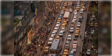 Read more about - Kolkata Traffic Update | শহর কলকাতায় চলবে মিছিল, সোমে বন্ধ একাধিক রাস্তা! কোন কোন রুটে চলবে না গাড়ি, জেনে নিন