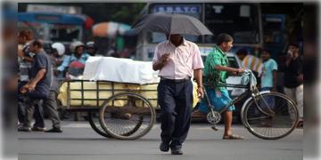 Read more about - Weather Update | ‘শীতলতম’ মার্চেও বাড়বে গরম! একনজরে শহর কলকাতার আজকের আবহাওয়া আপডেট