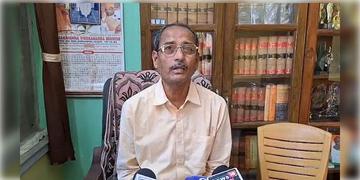 Read more about - Barrackpore | বেআইনি নির্মাণের প্রতিবাদ, বৃদ্ধকে পেটে লাথি কাউন্সিলরের, তড়িঘড়ি রবীনকে সাসপেন্ড করল তৃণমূল