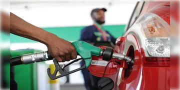 Read more about - Fuel Price | পশ্চিম এশিয়ার যুদ্ধের জের, লিটার প্রতি ৫৫ টাকা বাড়লো ডিজেলের দাম! ঘোষণা অর্থমন্ত্রকের