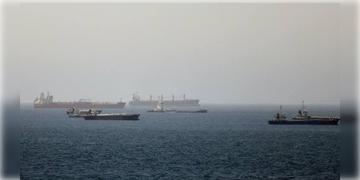 Read more about - Strait of Hormuz | হরমুজ প্রণালীতে জাহাজে হামলা, ফের আন্তর্জাতিক বাজারে বাড়লো অপরিশোধিত তেলের দাম!