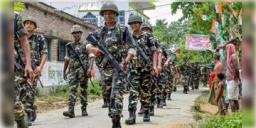 Read more about - Central Force | রাজ্য জুড়ে মোতায়েন হলো আরও ৫০ কোম্পানি কেন্দ্রীয় আধাসামরিক বাহিনী! নেপথ্যে কারণ কি?