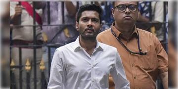 Read more about - Abhishek Banerjee | চোখের চিকিৎসার জন্য বিদেশযাত্রার আবেদন, অভিষেকের মামলা হাইকোর্টে ফেরাল সুপ্রিম কোর্ট!