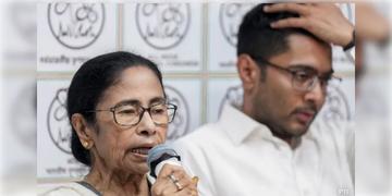 Read more about - Mamata Banerjee | ইস্তফা চন্দ্রিমার, দলের রাজ্য সভানেত্রী স্বয়ং তৃণমূল সুপ্রিমো মমতা নিজেই! সাধারণ সম্পাদক মদন-কুণাল