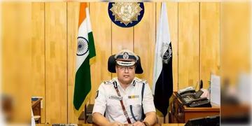 Read more about - West Bengal Police | রাজ্য পুলিশ প্রশাসনে ব্যাপক রদবদল! CID থেকে সরলেন সুপ্রতিম সরকার, বারুইপুর পুলিশ জেলাতেও রদবদল!