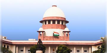 Read more about - Supreme Court | বাংলাদেশে আটকে থাকা বীরভূমের পরিযায়ী শ্রমিকদের ১০ দিনের মধ্যে ফেরাতে হবে দেশে, কেন্দ্রকে নির্দেশ সুপ্রিম কোর্টের!