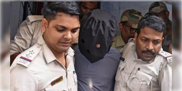 Read more about - Hamim Mondal | মুখ্যমন্ত্রী শুভেন্দুর চিনার পার্কের বাড়িতেও রেইকি করেছিল 'জঙ্গি' হামিম, নজরে ছিল নবান্নও!