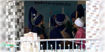 Read more about - Uttarakhand Gurudwara | গুরুদ্বারের ছাদে পুণ্যার্থীকে পণবন্দি, তিনদিন পর ‘বিজয় মিছিল’ করে গুরুদ্বার ত্যাগ নিহাঙ্গ শিখদের