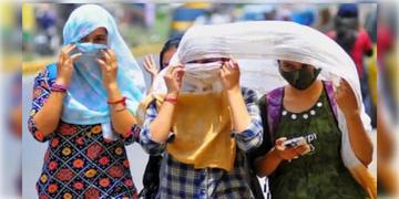 Read more about - Weather Update | তীব্র গরমে পুড়ছে বঙ্গ, বৃষ্টির স্বস্তি মিলবে কী? একনজরে আজকের আবহাওয়া আপডেট