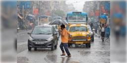 Read more about - Weather Update | আগামী ২৪ ঘণ্টায় বদলাবে কলকাতার আবহাওয়া, একনজরে আজকের আবহাওয়া আপডেট!