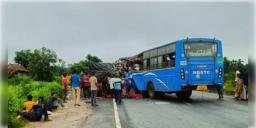 Read more about - Jalpaiguri Bus Accident | ময়নাগুড়িতে ভয়াবহ বাস দুর্ঘটনা, মৃত ৬, আহত অন্তত ৩০ যাত্রী