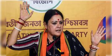 Read more about - Agnimitra Paul | ৩১ মার্চ পর্যন্ত তৈরি হওয়া বাড়ি নিয়ে কোনও অভিযোগ এলে খতিয়ে দেখবে সরকার, দেওয়া হবে বড় পেনাল্টি : অগ্নিমিত্রা!
