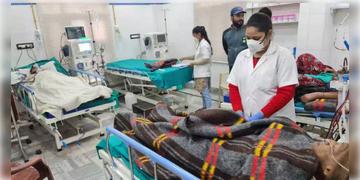 Read more about - WB Health Minister | ৭৯ বছরের রীতি বন্ধ, পুজোয় সরকারি হাসপাতালে ছুটি বাতিল রাজ্যের!