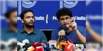 Read more about - CJP Protest | যন্তর-মন্তরেই আন্দোলনের দাবিতে অনড় সিজেপি, পুলিশকে দেওয়া হলো ২৪ ঘণ্টার আল্টিমেটাম!
